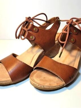 B O. C Lily Lace-Up Women's Cork Wedge Sandals Size 6M